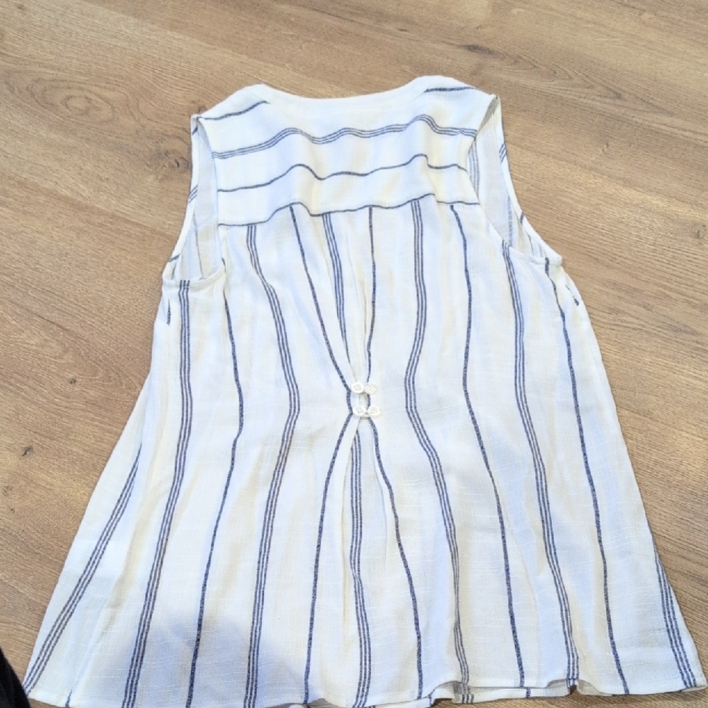 Market & Spruce White Sleeveless Tunic with Blue Vertical Stripes - Picture 5 of 7